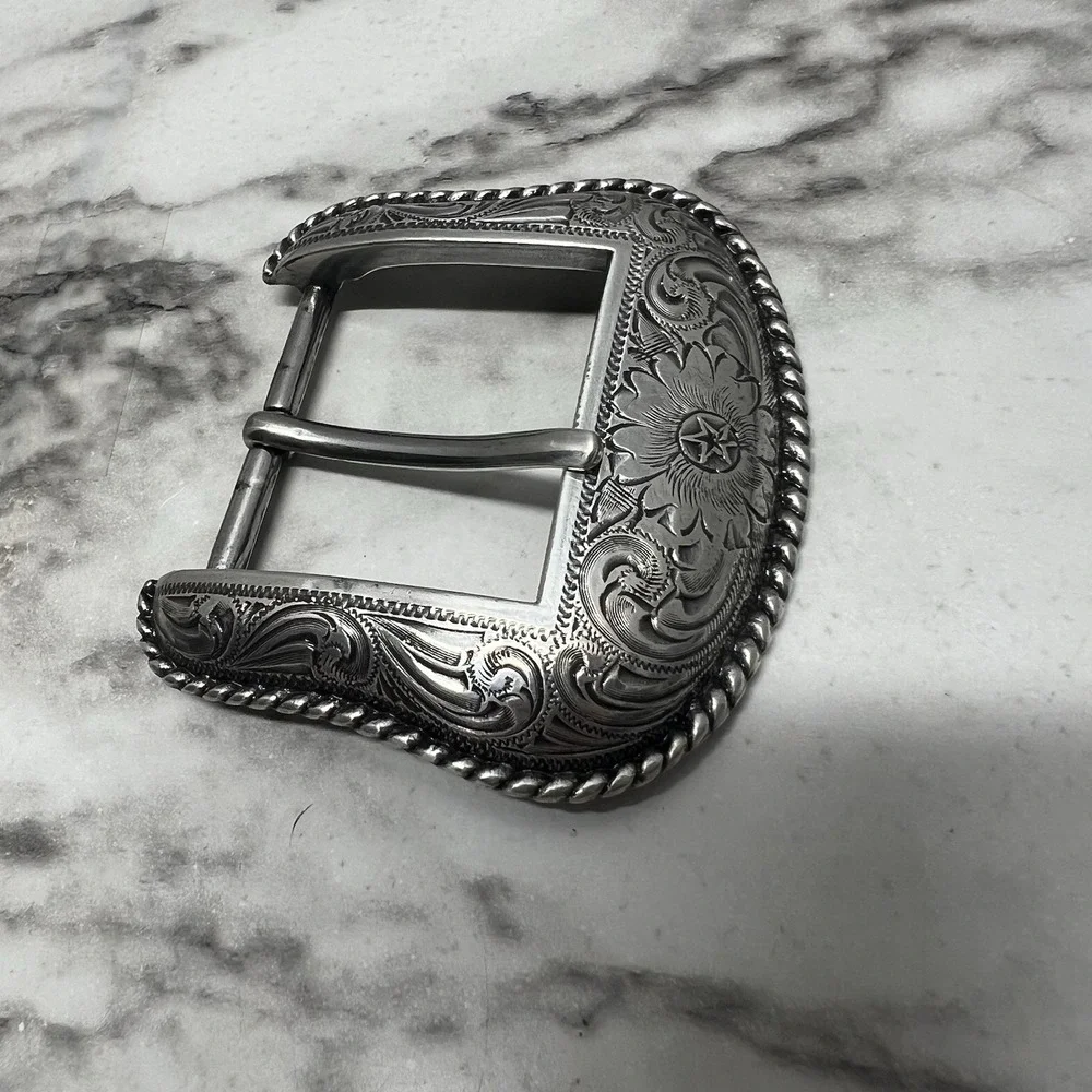 Large Western Style Engraved Floral Motif Belt Buckle